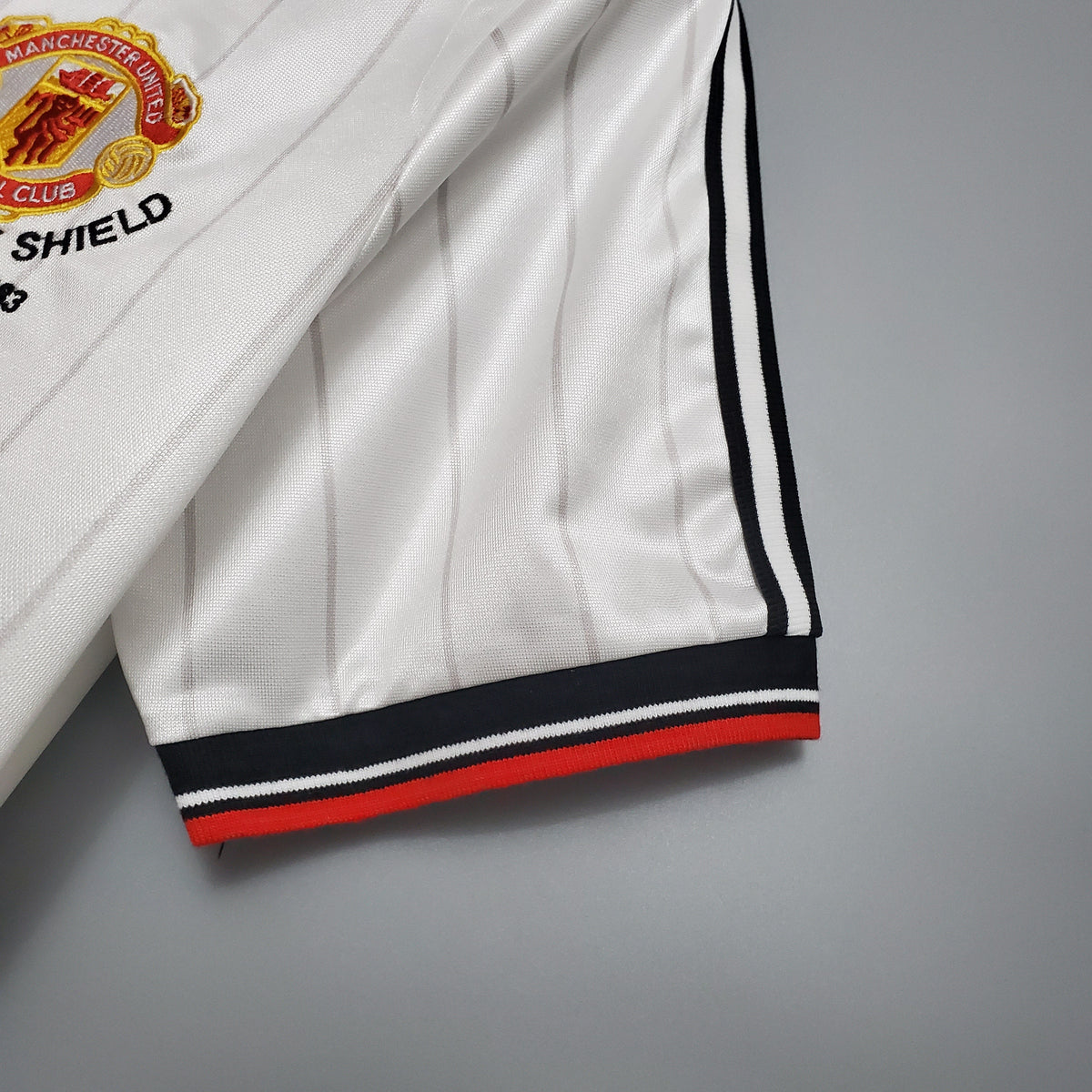 Camiseta Manchester United Visitante 1983 Hombre (Retro) - Versión Hincha