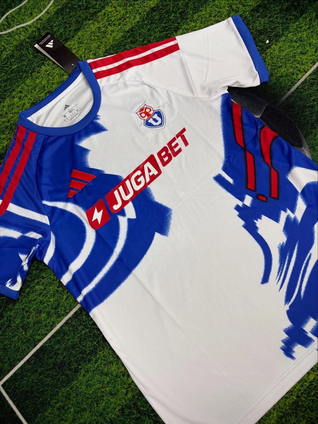 Camiseta Universidad de Chile Visitante 2026/27 - Versión Hincha