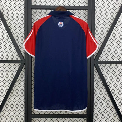 Camiseta Universidad de Chile Local 2001/2002 (Retro) - Versión Hincha