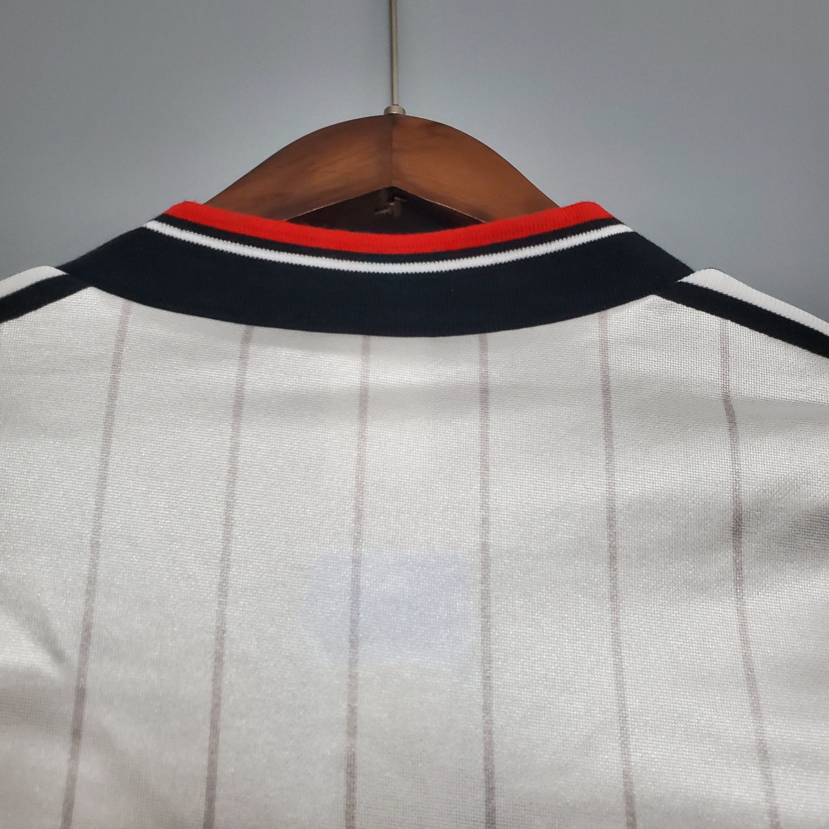 Camiseta Manchester United Visitante 1983 Hombre (Retro) - Versión Hincha