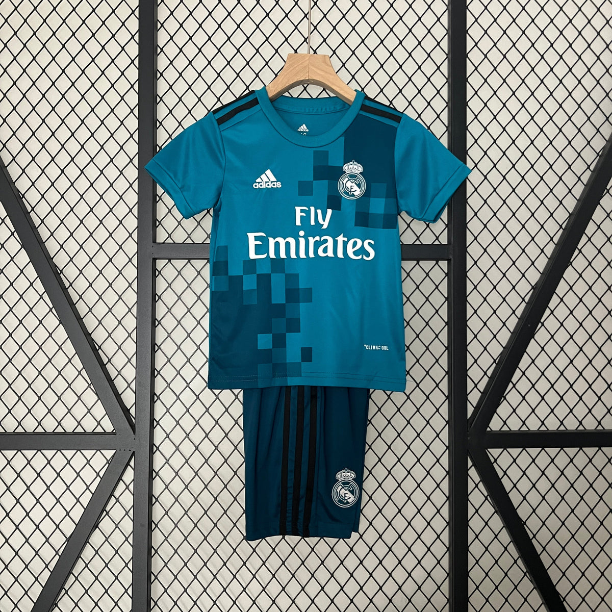 Conjunto Infantil Real Madrid Iii 17/18 Conjunto Infantil (Retro)