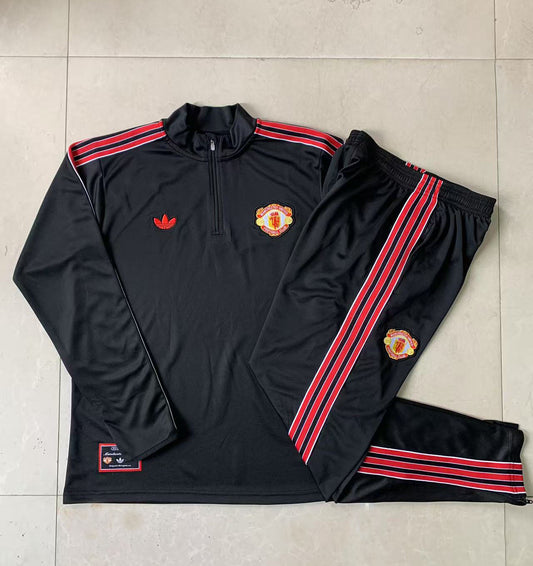 Manchester United Buzo 25/26