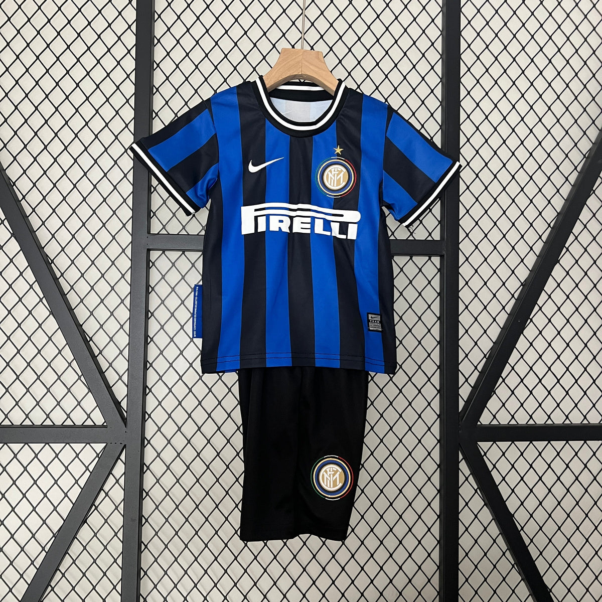 Conjunto Infantil Inter de Milan I 09/10 Conjunto Infantil (Retro)