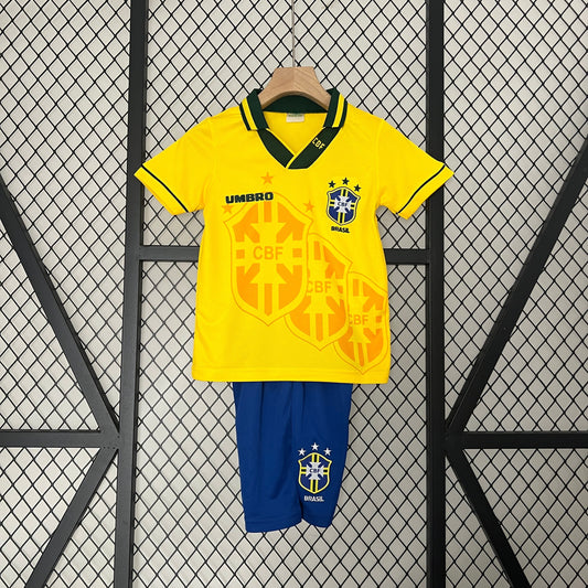 Conjunto Infantil Brasil I 94 Conjunto Infantil (Retro)