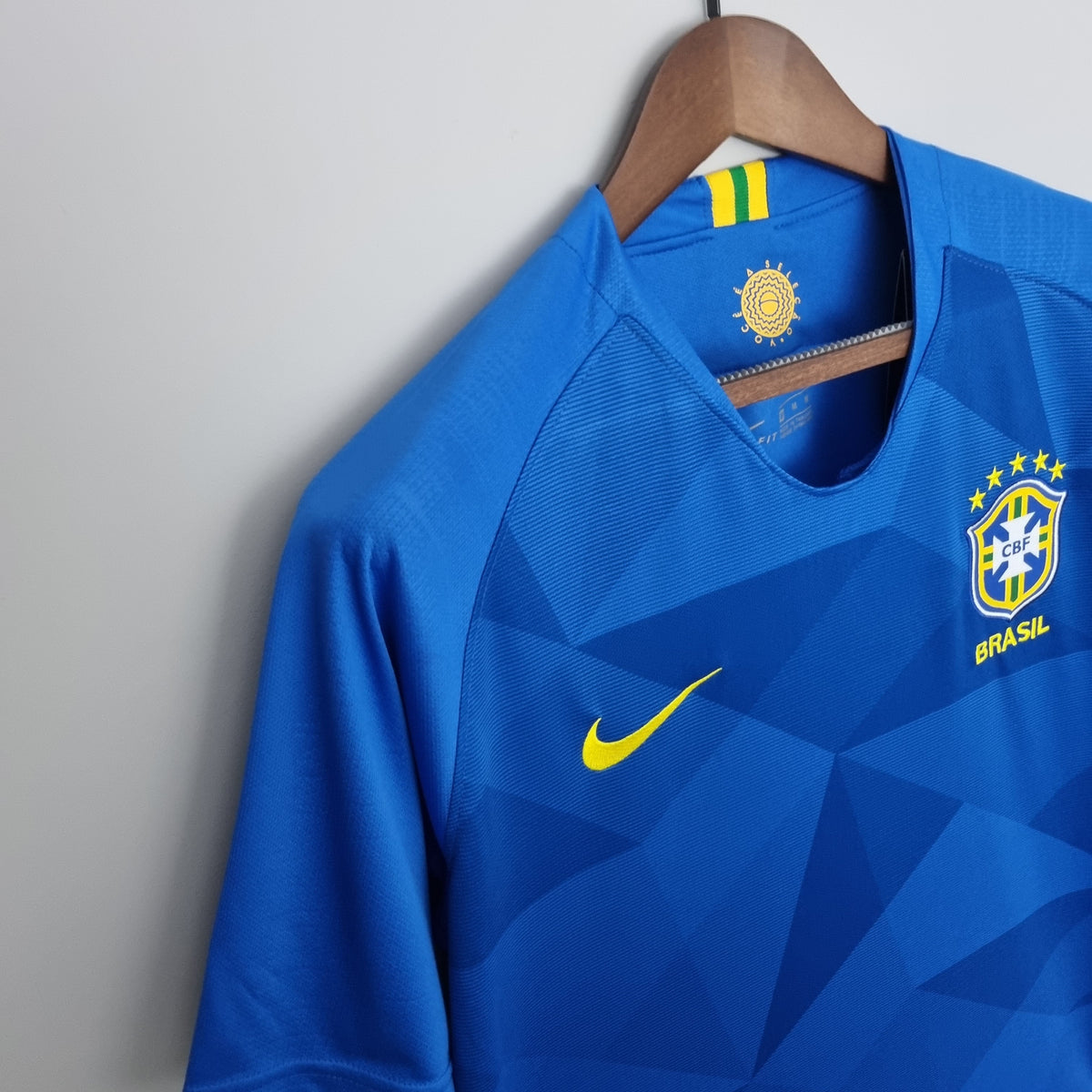 Camiseta Brasil Visitante 2018 Hombre (Retro) - Versión Hincha